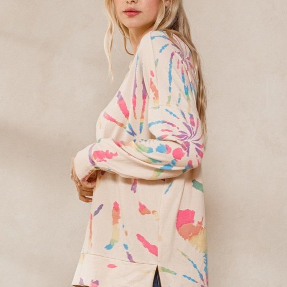 Women's Taupe Round Neckline Hi-lo Hem Multi Color Print Knit Sweater NWT - Picture 3 of 5